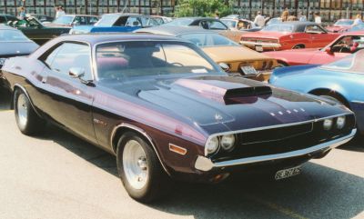 1970 Dodge Challenger R/T - 426 HEMI
